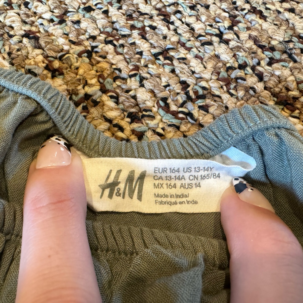 H&M romper - Picture 3 of 3